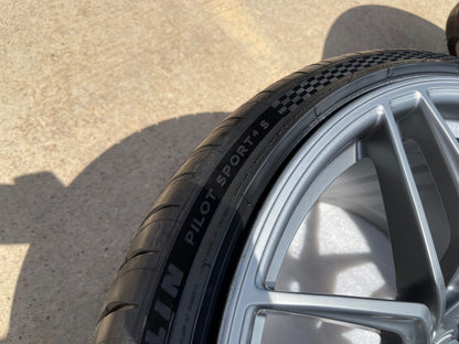 20" + 21" Chevy Corvette Z06 C8 OEM wheels rims 95580 95581 tires MICHELIN NEW