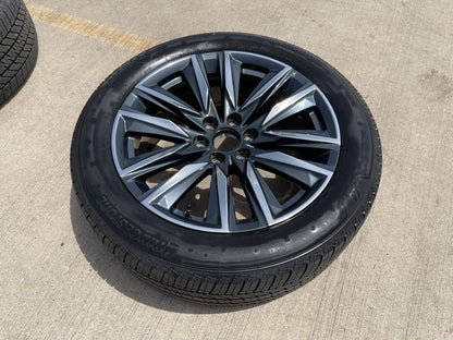 (1) 22" Cadillac Escalade OEM Platinum wheel rim 4869 95028 tire 2022 2023 2024