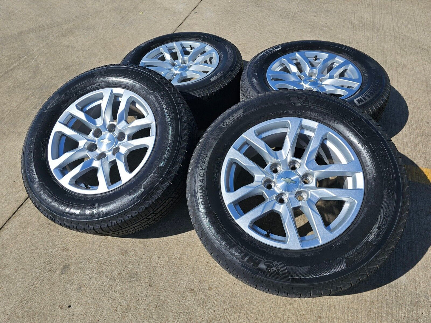 18" Chevy Silverado 1500 Suburban Tahoe OEM 5912 wheels rims GMC MICHELIN