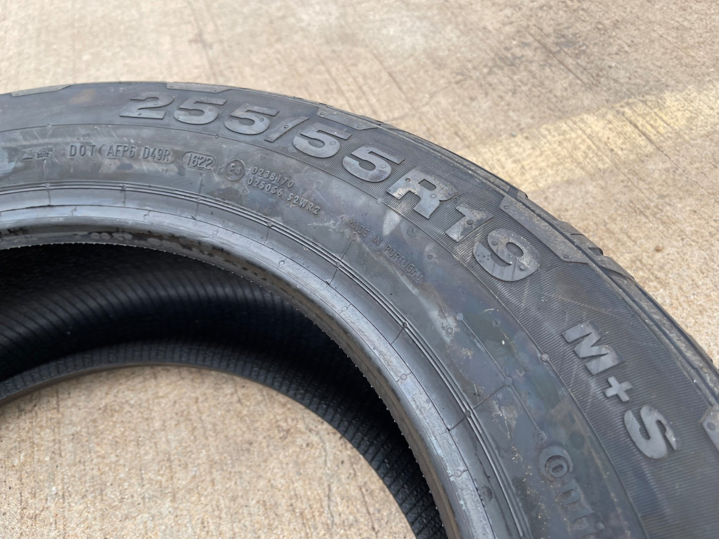 (1) 255/55/19 Continental 4X4 Contact tire 255/55R19 111V M+S XL NEW