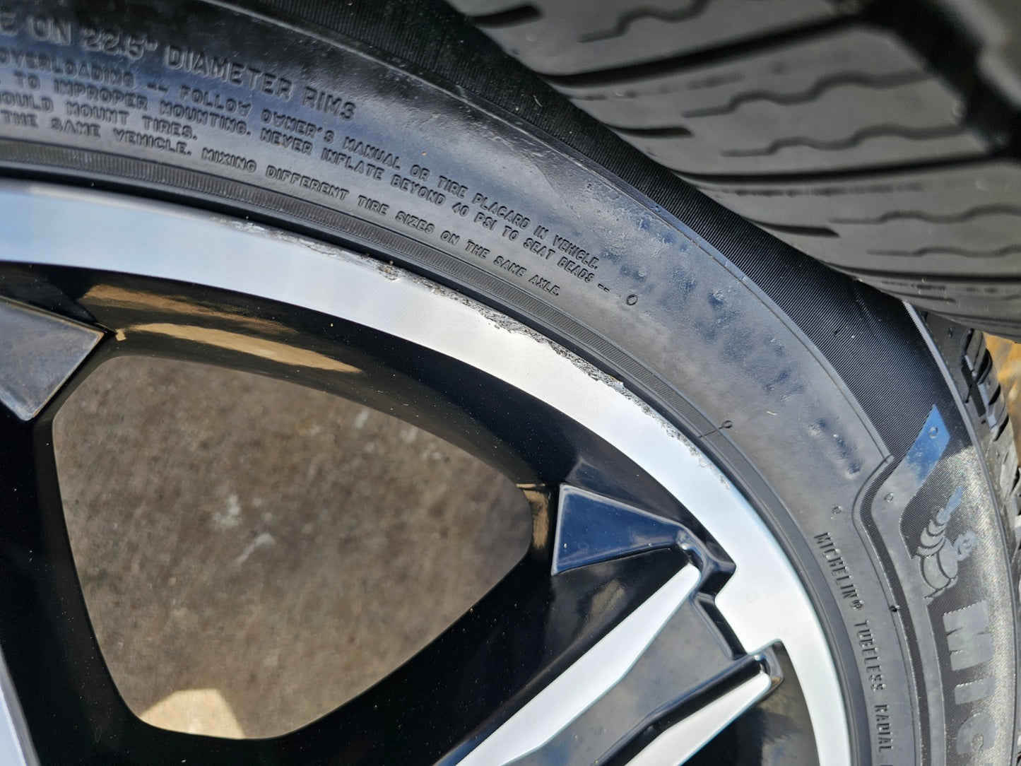 22" Ford F-150 Expedition PERFORMANCE OEM 10200 rims wheels MICHELIN