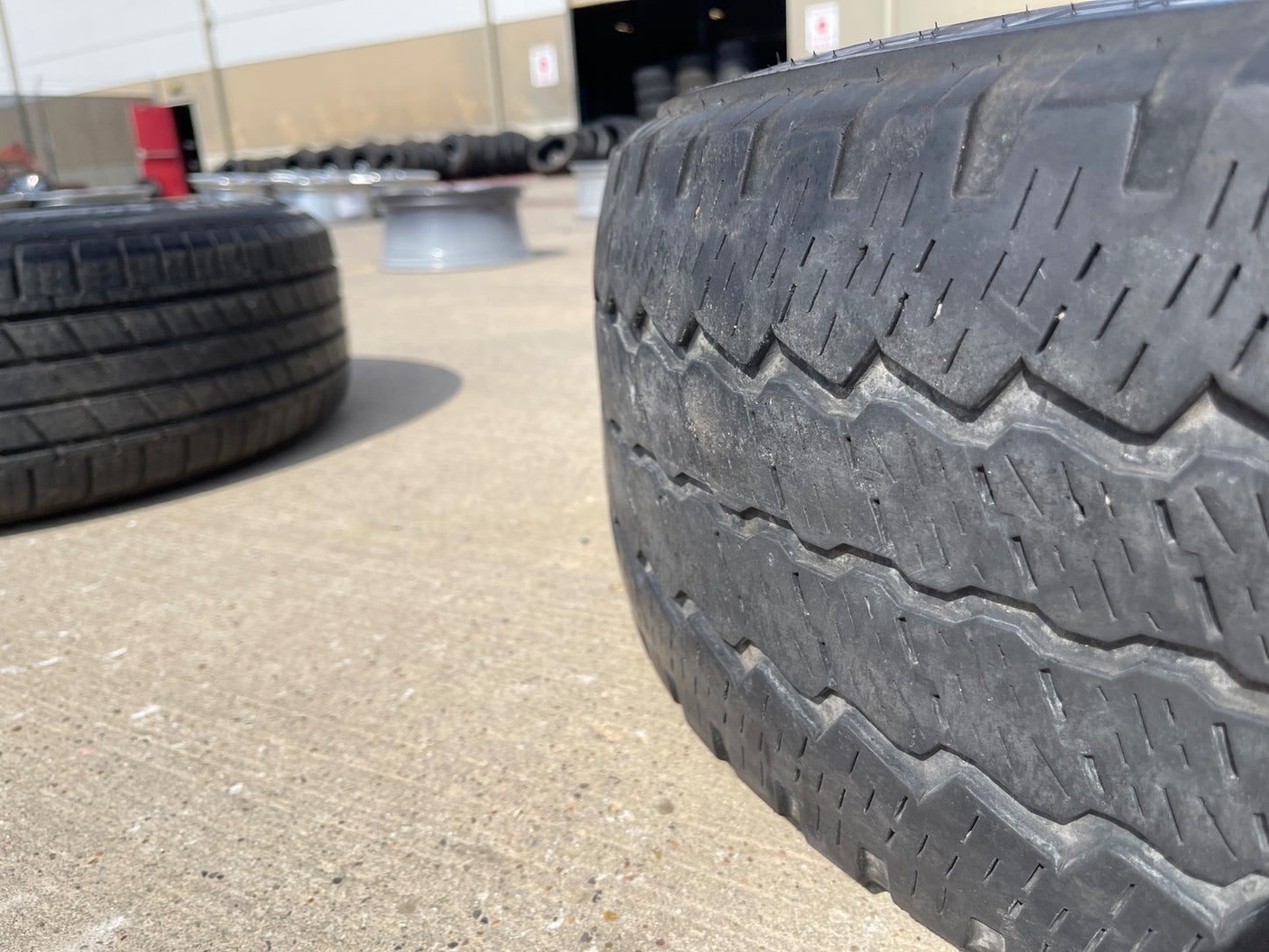 20" Ford F-250 F-350 OEM 3951 3845 KING RANCH rim wheel tire BRIDGESTONE A/T