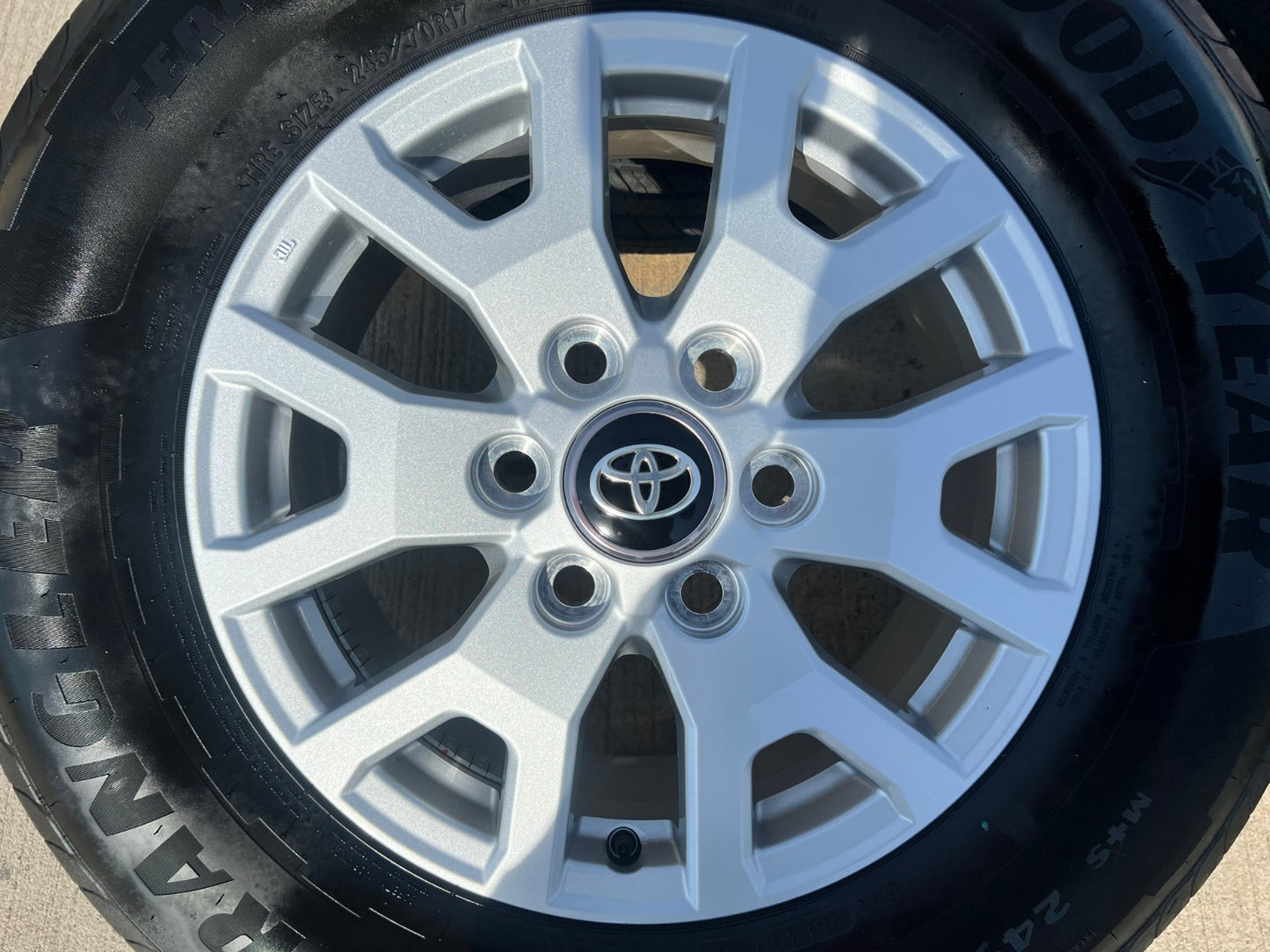 17" Toyota Tacoma 4Runner TRD OEM 94254 10637 wheels rims 2025 2026 GOODYEAR NEW