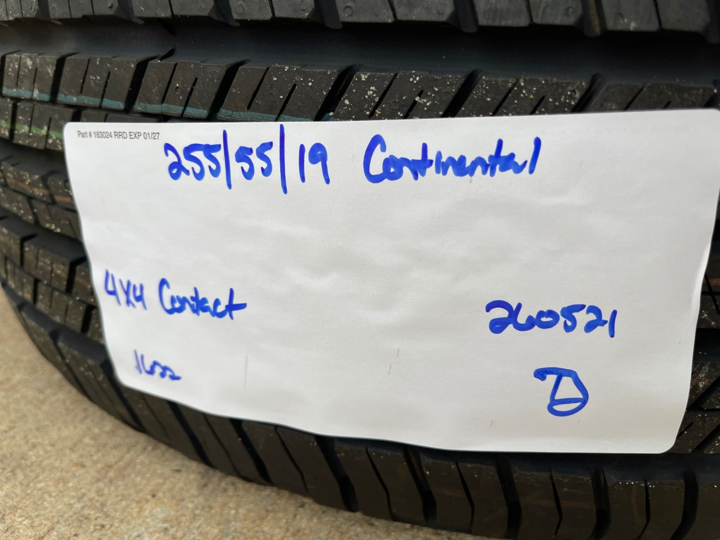(1) 255/55/19 Continental 4X4 Contact tire 255/55R19 111V M+S XL NEW