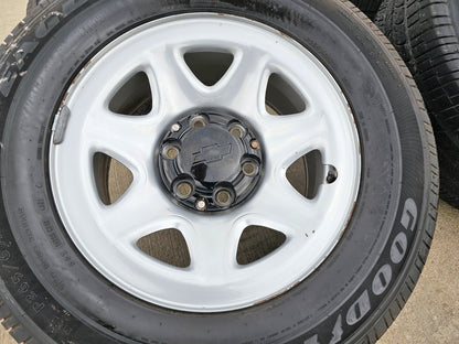 17" Chevy Tahoe PPV OEM Police Package 8111 wheels rims tires