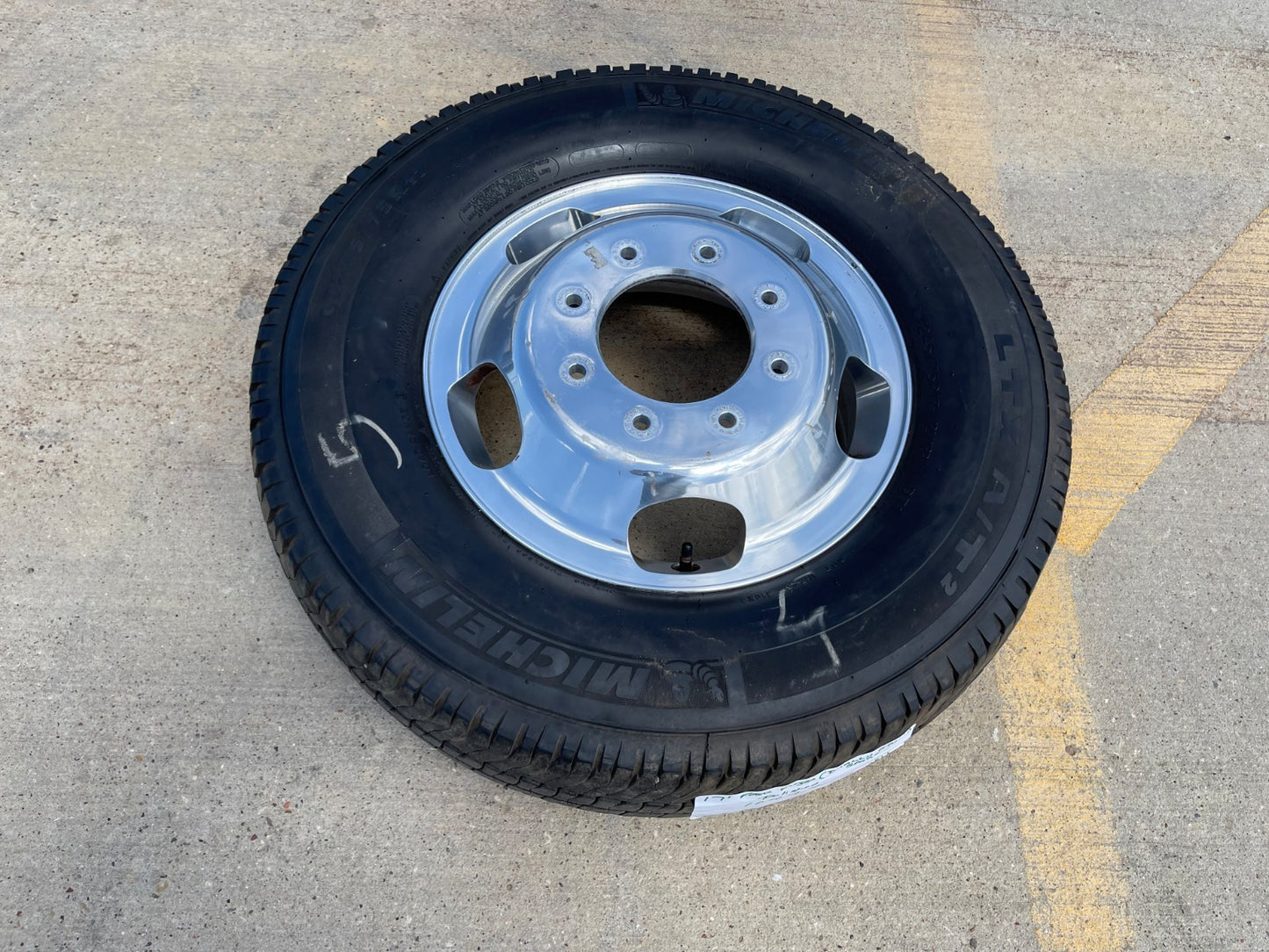 17" Ford F-350 Dually OEM 10477 rim wheel tire MICHELIN A/T2 spare single