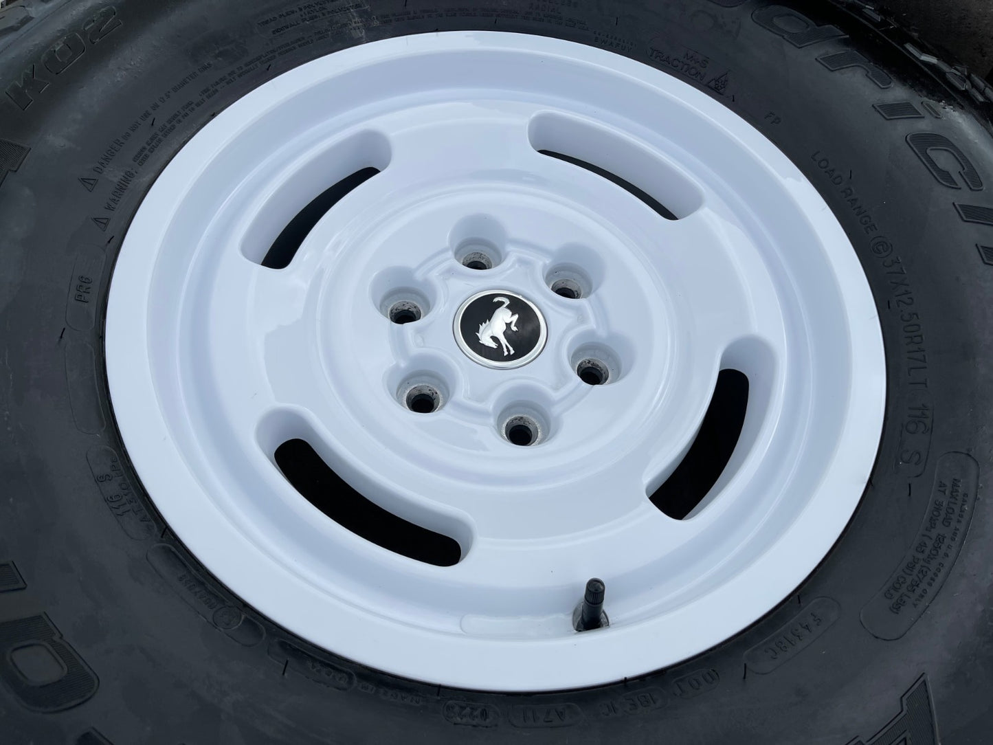 17" Ford Bronco HERITAGE SASQUATCH OEM 10463 wheels rims white 37" BFG NEW