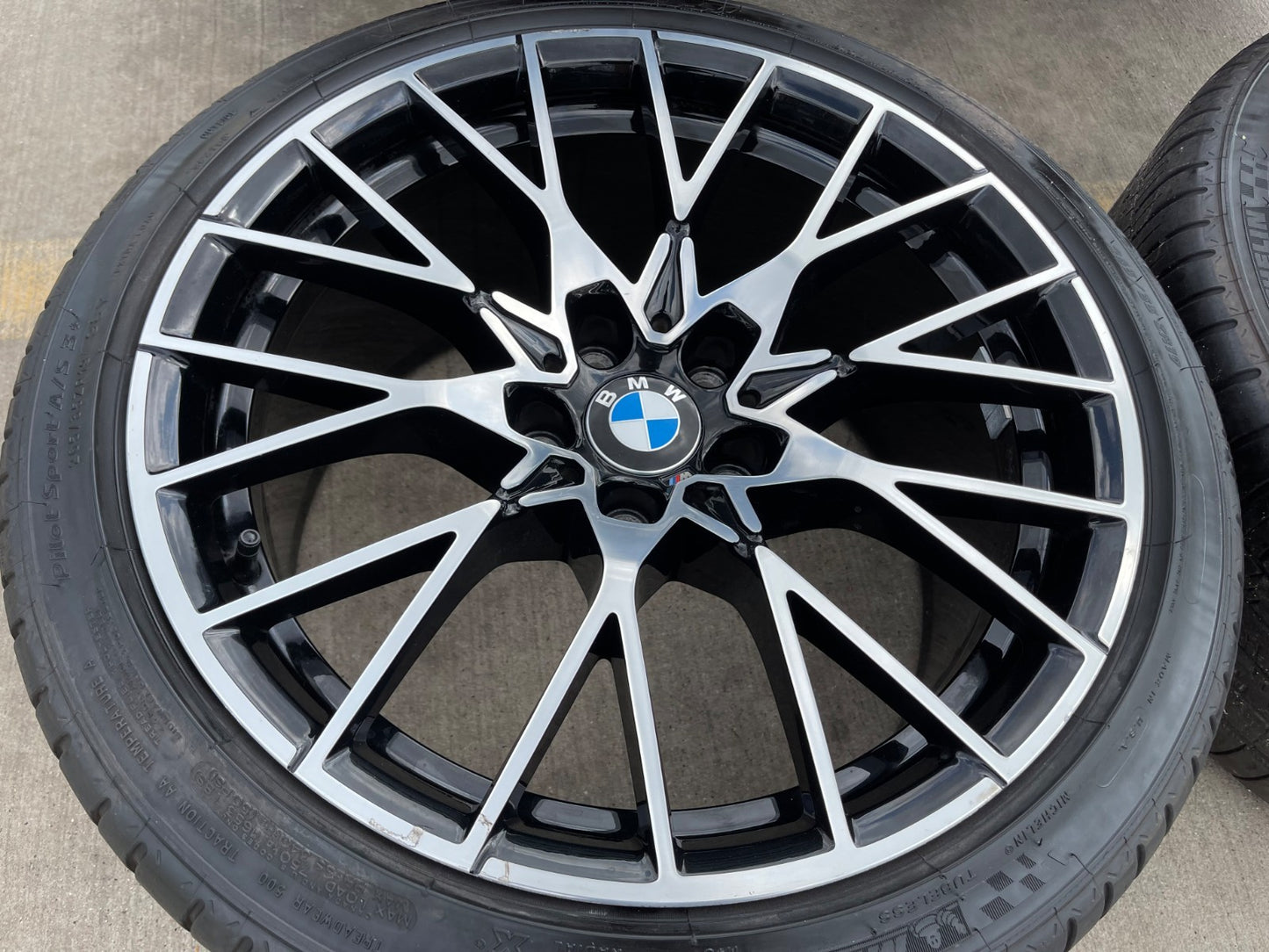 19" BMW M2 640i 650i OEM 86445 86448 F87 wheels rims 5x120 tires MICHELIN