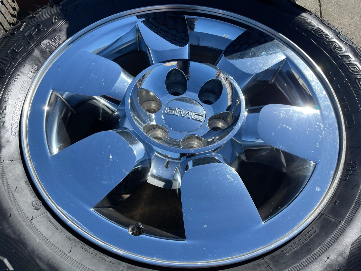 20" GMC Sierra Yukon DENALI OEM wheels rims 5419 BRIDGESTONE DUELER A/T NEW