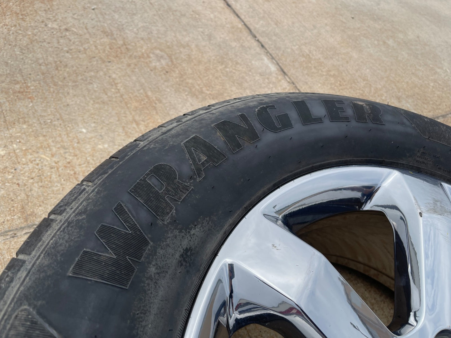 20" Ford F-150 OEM rim wheel CHROME 10347 Expedition spare GOODYEAR