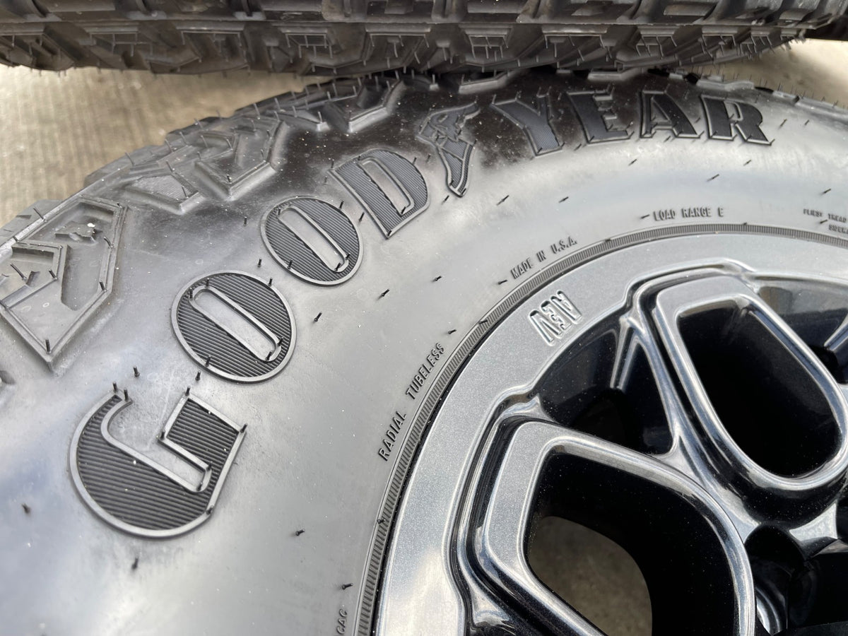 18" AEV Chevy BISON Trail Boss ZR2 2500 OEM wheels rims GMC Sierra SET 35"