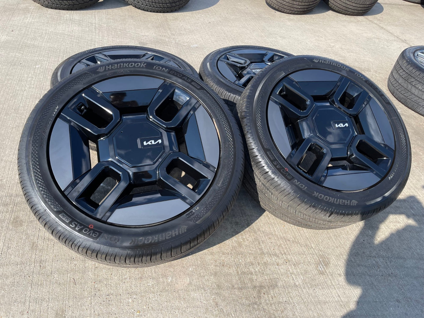 21" Kia Telluride X-PRO EV9 OEM 71085 wheels rims Sorento Carnival MICHELIN NEW