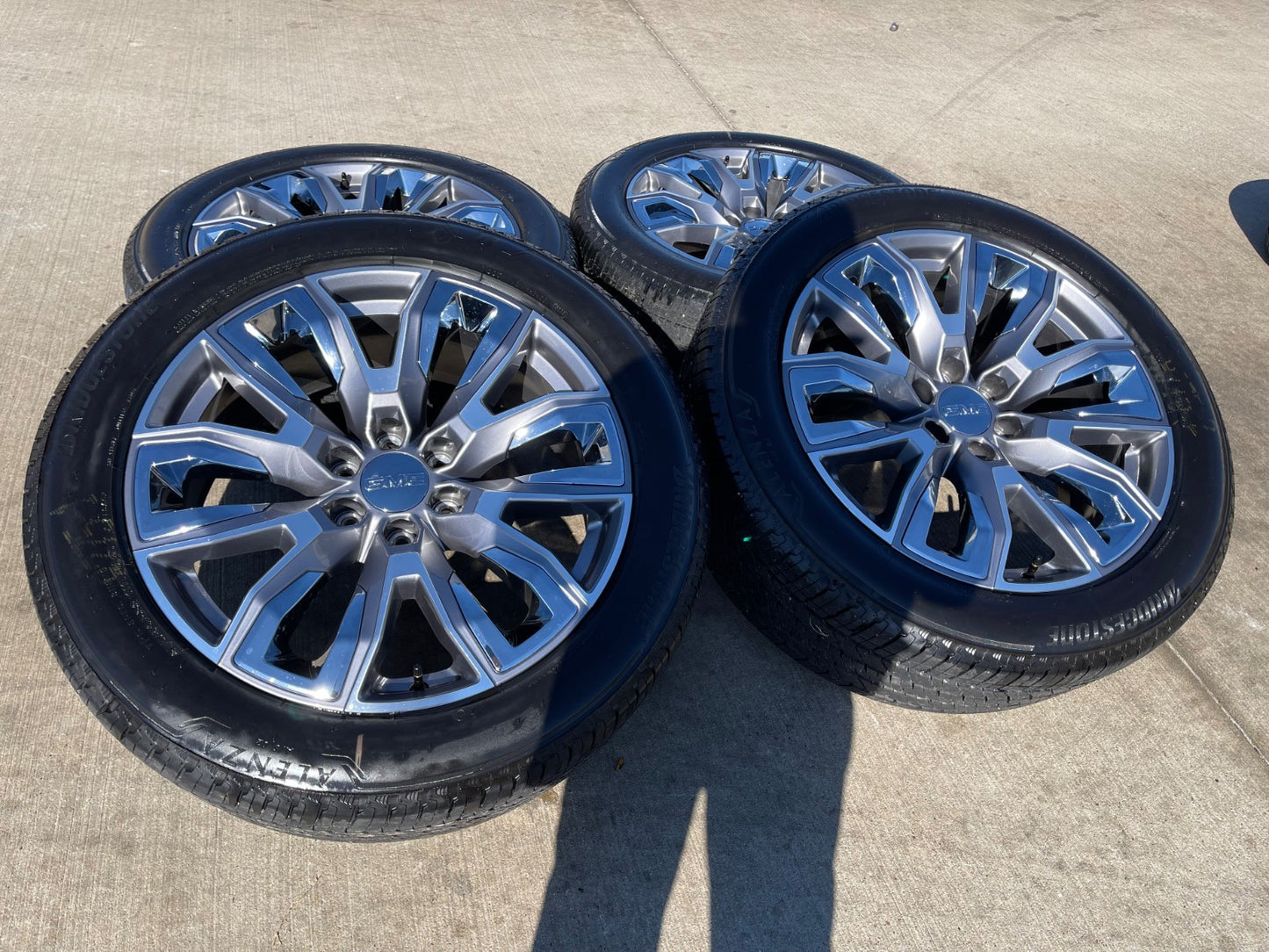 22" GMC Yukon Chevy Tahoe Escalade OEM chrome 95513 14134 wheels rims tires SET