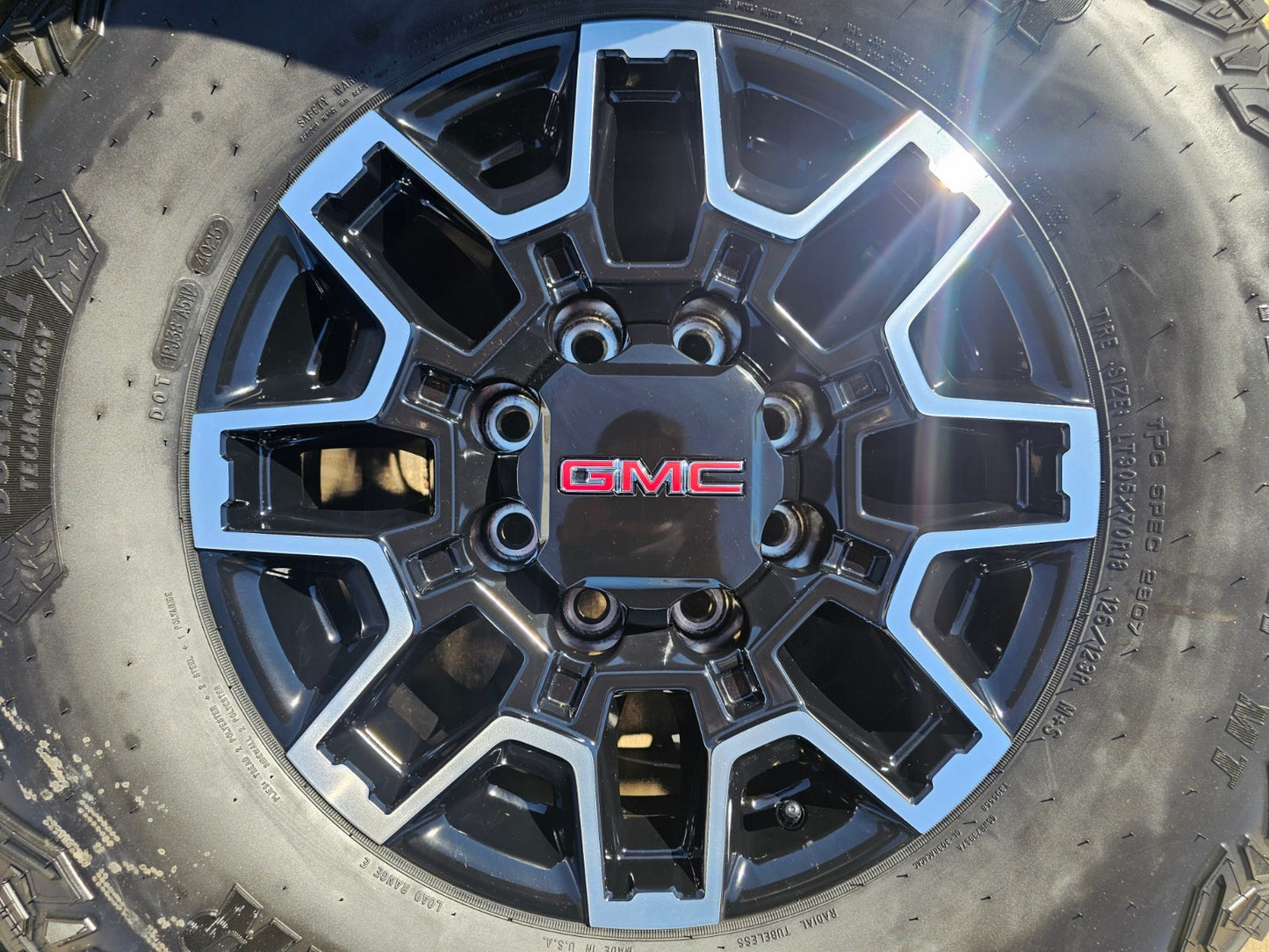 18" GMC Sierra AT4X Chevy Trail Boss 2500 OEM 14136 wheels rims GOODYEAR 35" NEW