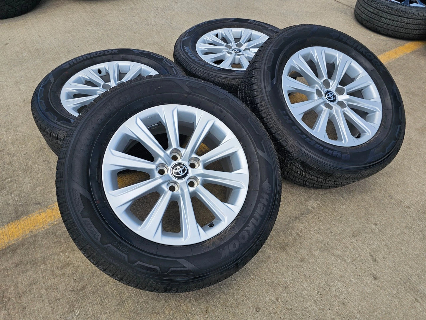 18" Toyota Grand Highlander OEM wheels rims tires Lexus TX350 2024 2025 NEW