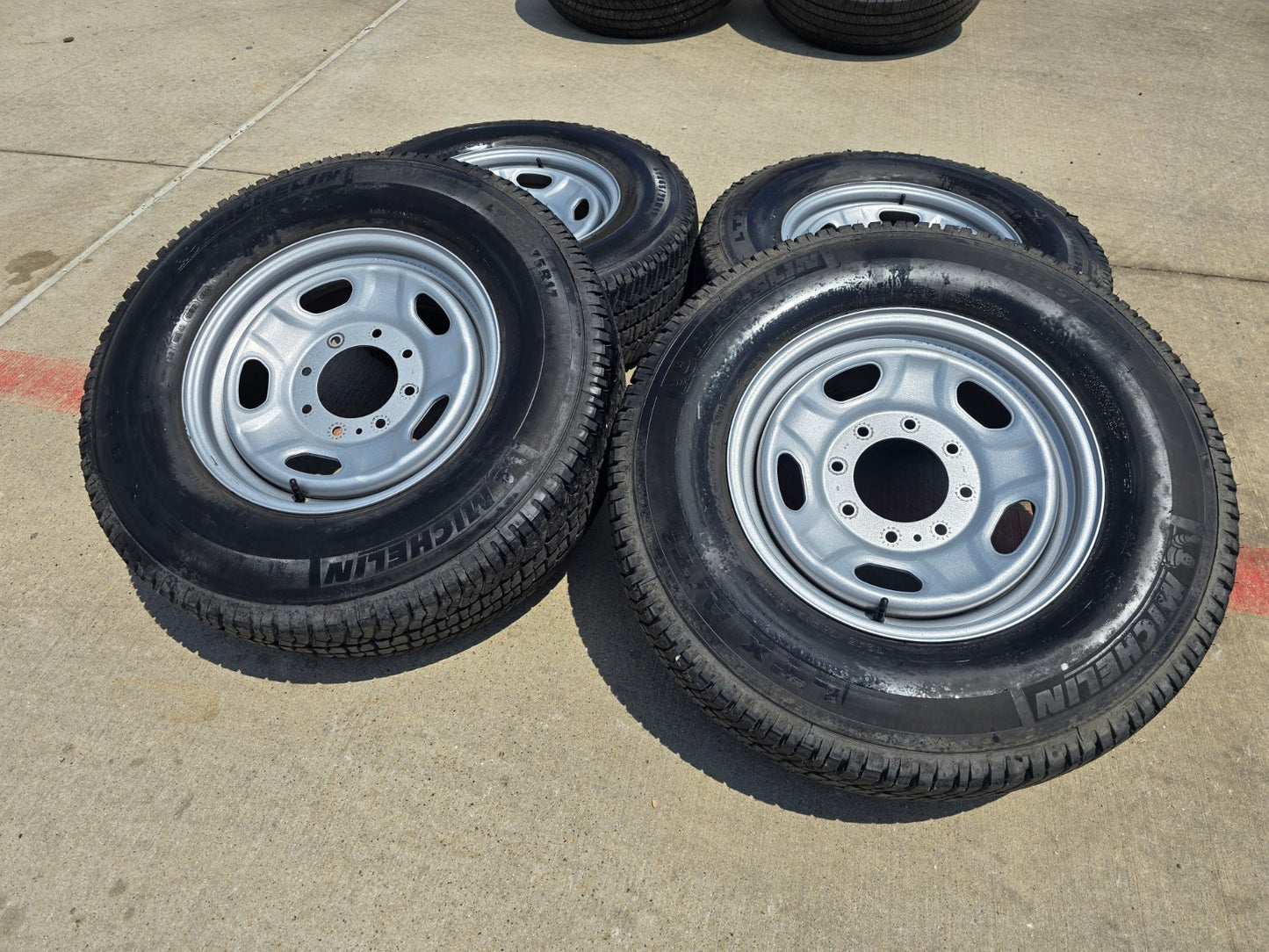 17" Ford F-250 F-350 OEM 3828 wheels rims tires 2024 2025 2026 MICHELIN LTX A/T2