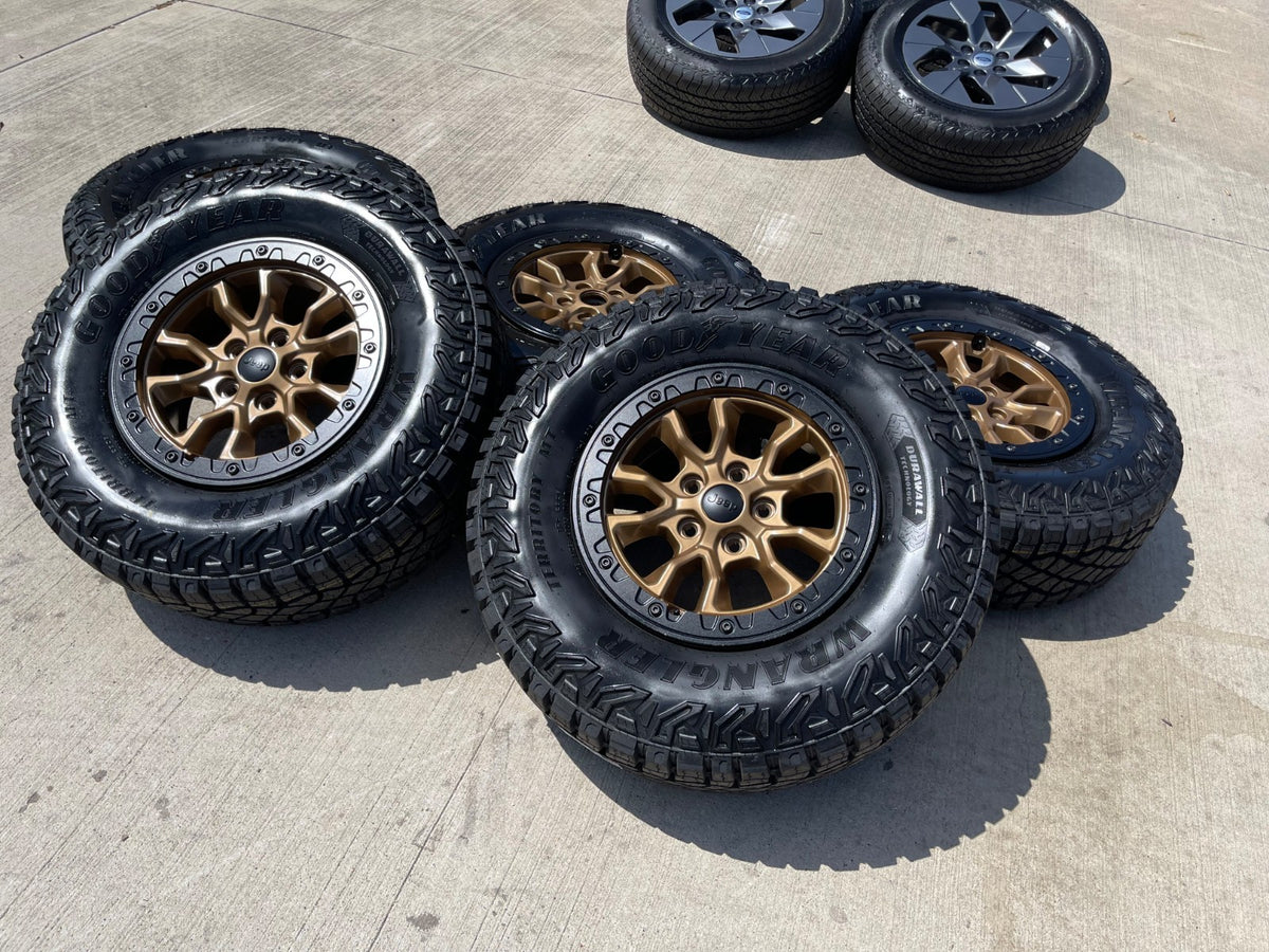 NEW 17" Jeep Wrangler 392 Gladiator Rubicon OEM BEADLOCK wheels rims 9304 95240