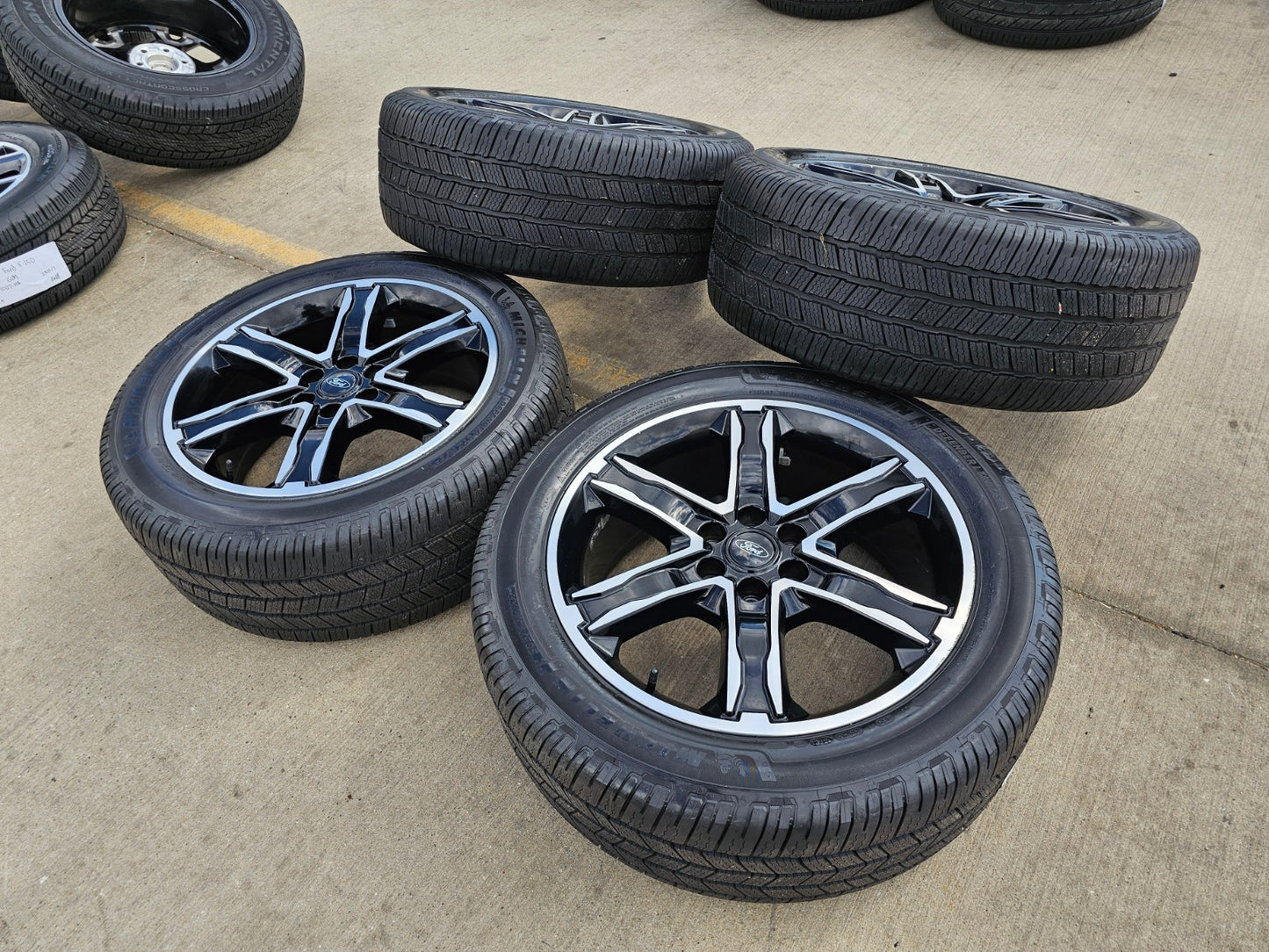 22" Ford F-150 Expedition PERFORMANCE OEM 10200 rims wheels MICHELIN