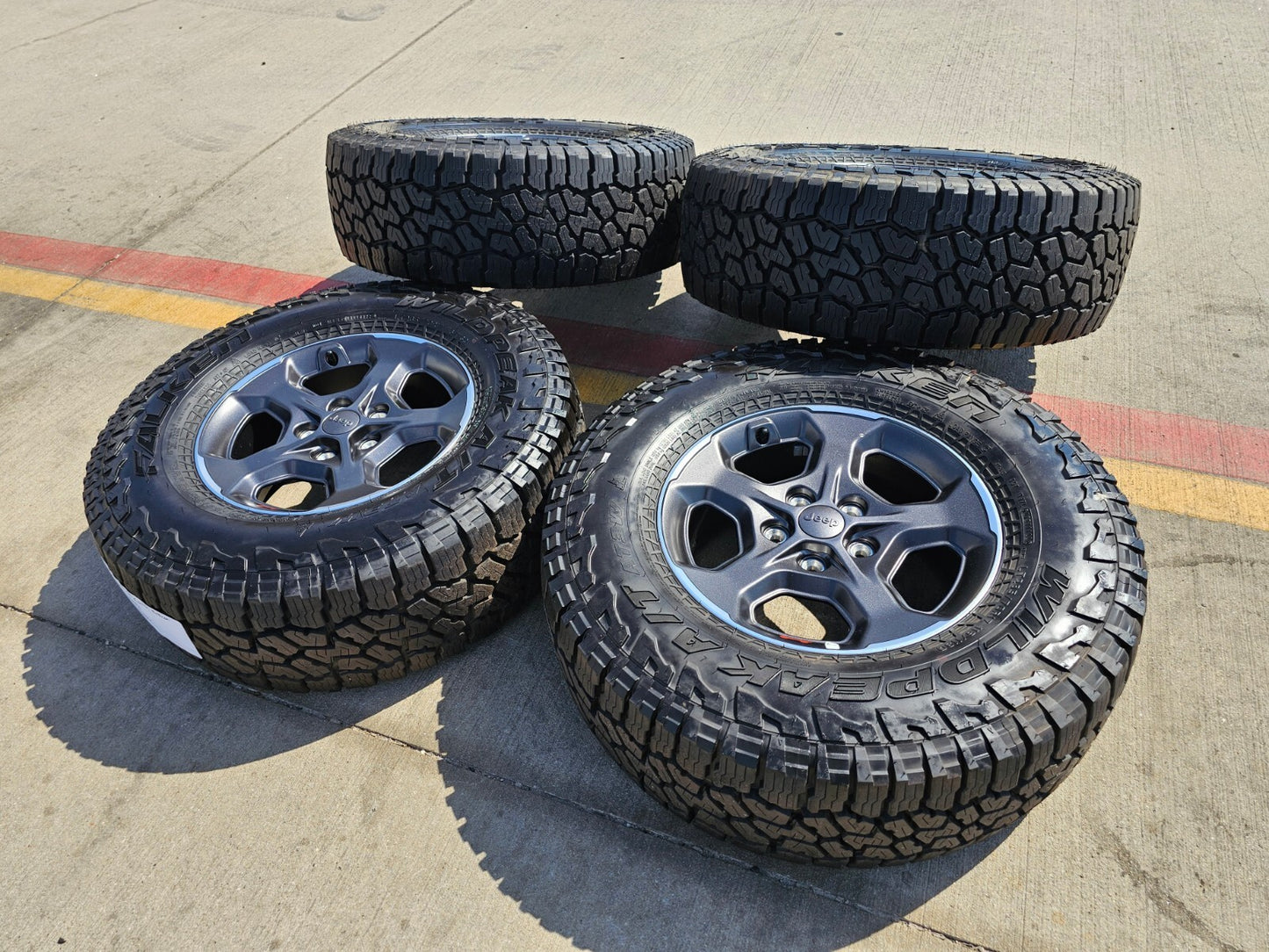 17" Jeep Wrangler Gladiator RUBICON OEM 9236 wheels rims 33" FALKEN A/T3 NEW