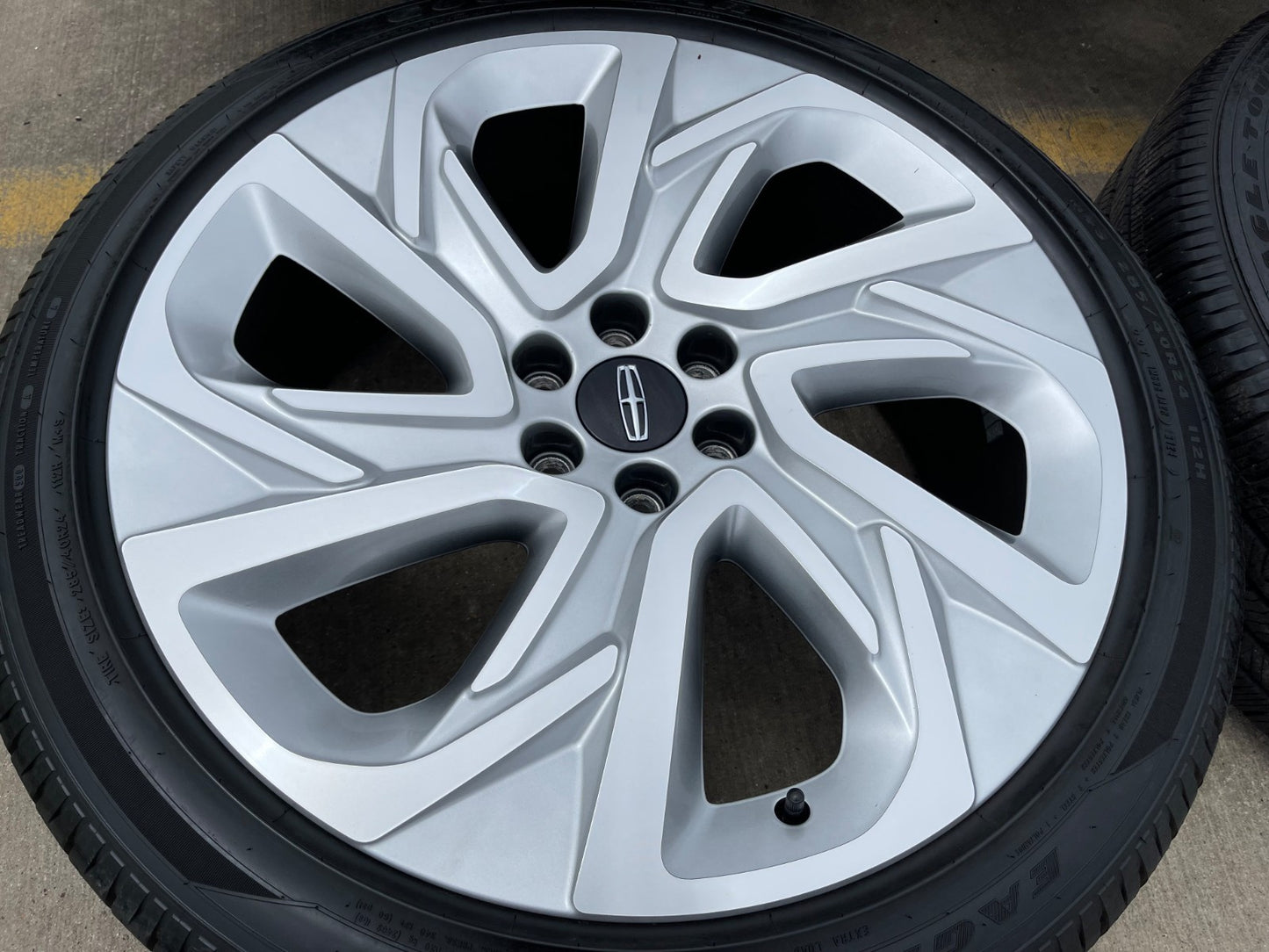 24" Lincoln Navigator BLACK LABEL OEM 10669 rims wheels Ford 2024 2025 2026 NEW