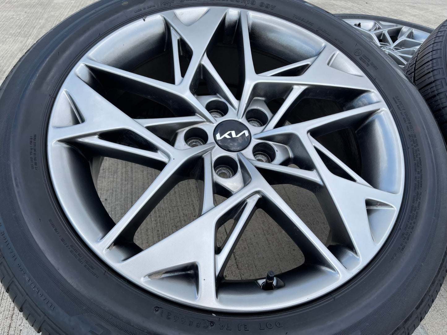 19" Hyundai Genesis GV70 GV80 GV90 OEM 71038 wheels rims 2022 2023 2024 2025