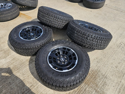 17" Ford Bronco HERITAGE SASQUATCH OEM 22025 wheels rims SET GOODYEAR A/T 35"