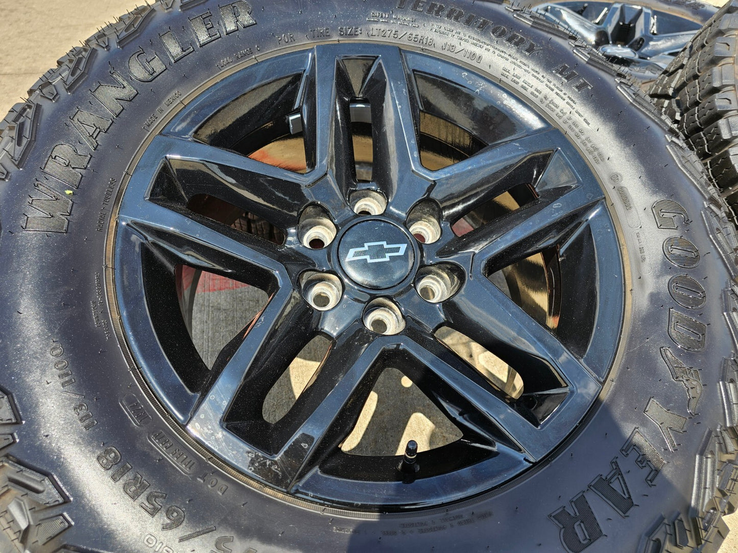 18" Chevy Silverado Tahoe Z71 ZR2 OEM 5911 wheels rims 2023 2024 2025 2026