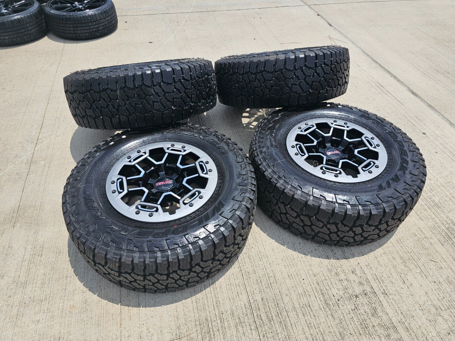 17" GMC Sierra Chevy Silverado OEM Beadlock wheels rims Canyon FALKEN A/T3 NEW