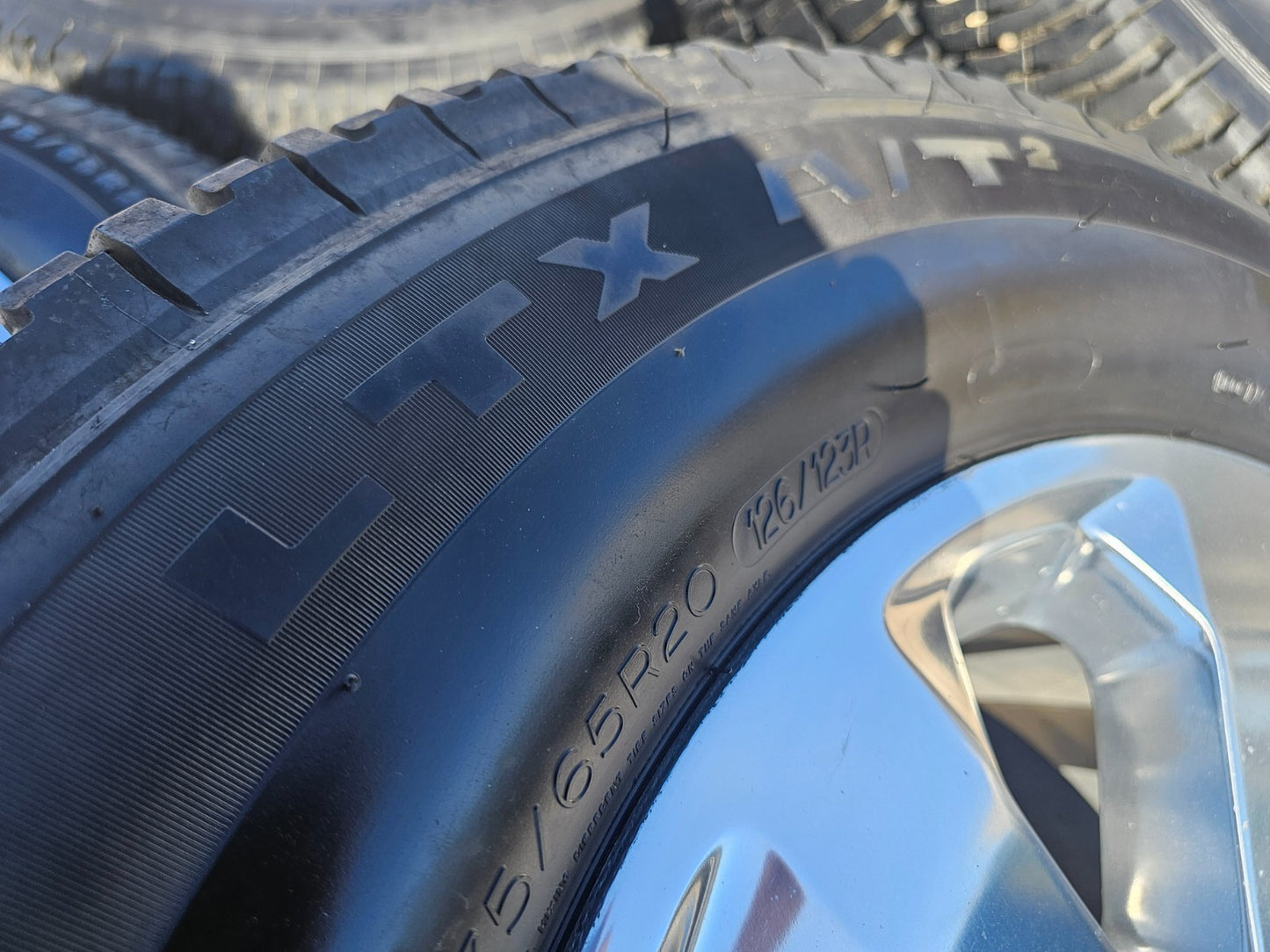 20" Dodge Ram 2500 3500 LARAMIE OEM 2700 wheels rims tires MICHELIN