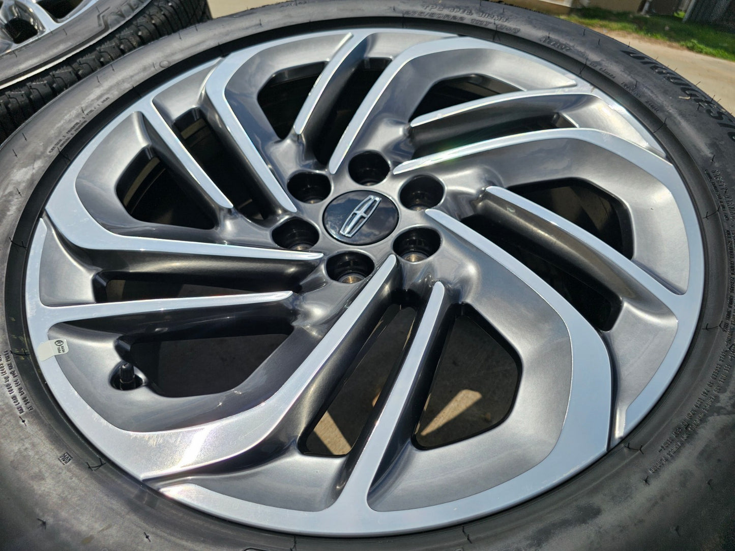 22" Lincoln Navigator OEM 94225 rims wheels BLACK LABEL BRIDGESTONE NEW
