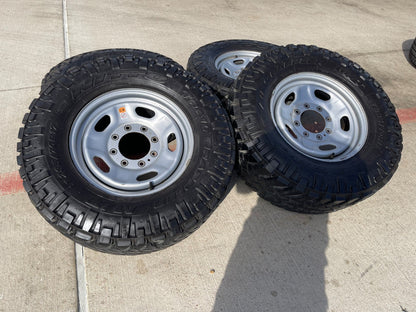 17" Ford F-250 F-350 OEM 3828 wheels rims tires NITRO GRAPLER M/T 33"