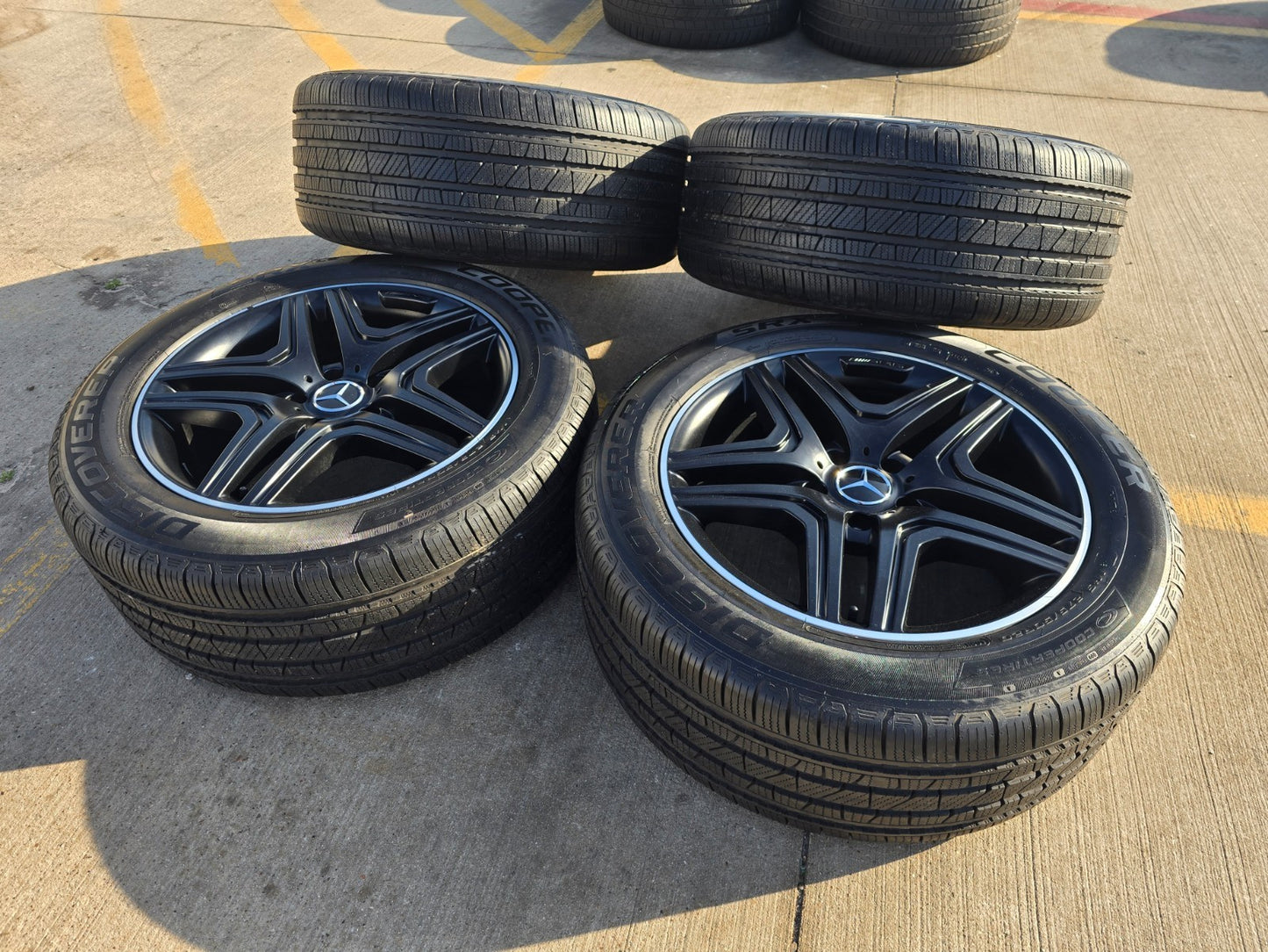20" Mercedes G Wagon G63 AMG OEM 85326 black wheels rims tires NICE