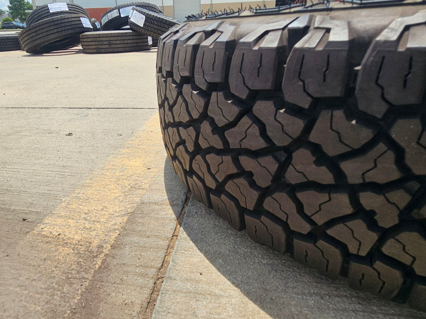 (1) 245/75/17 Kelly Edge A/T tire 245/75R17 M+S 121S LT 10 ply LRE NEW