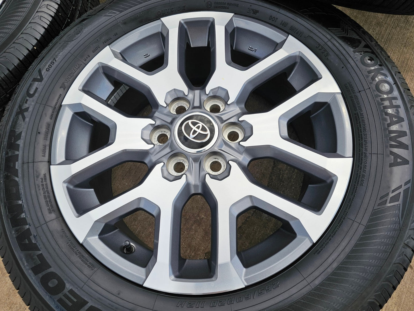 20" Toyota Tundra TSS TRD OEM wheels rims 75277 95359 Sequoia 2024 2025 2026