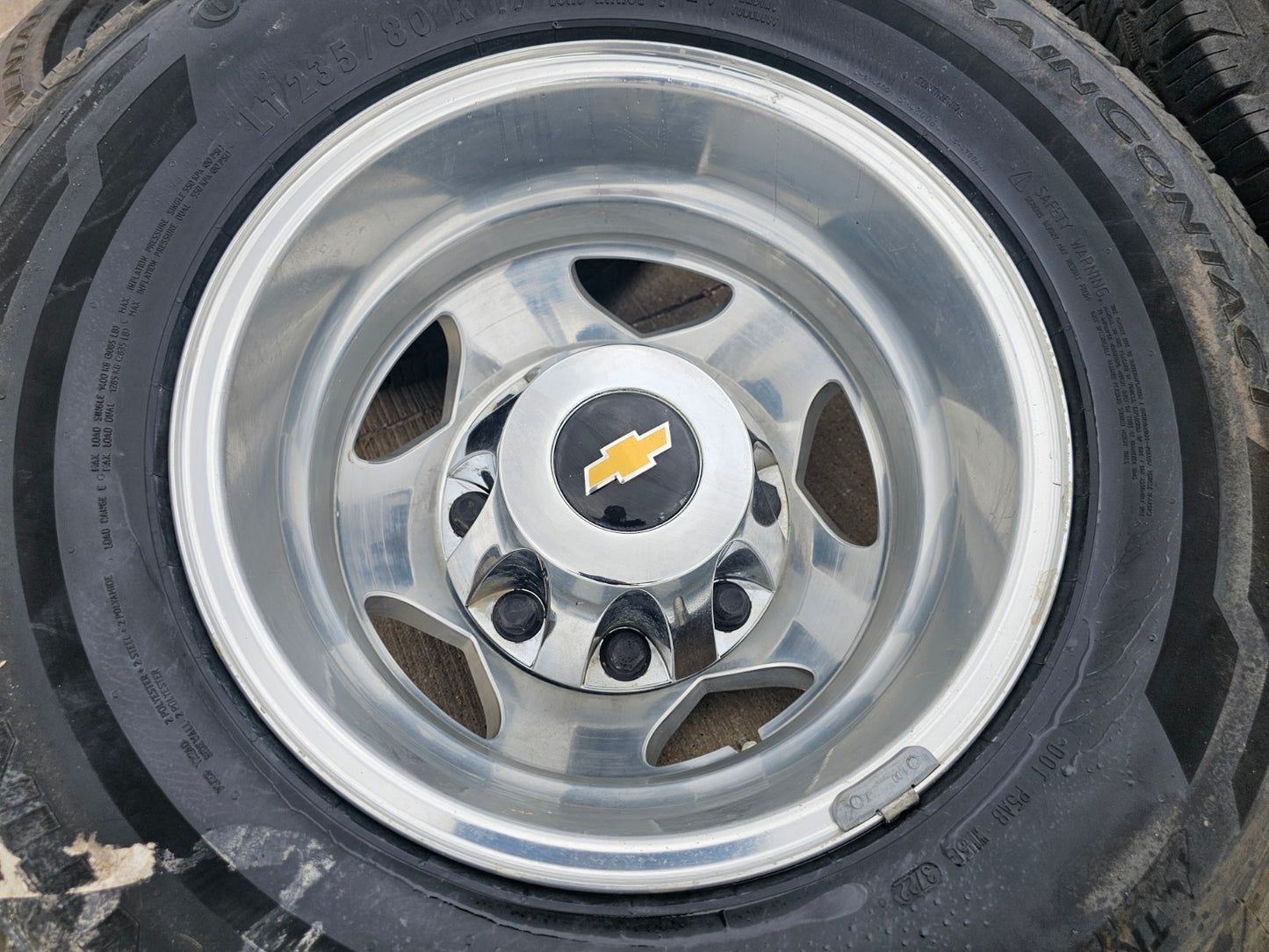 17" Chevy Silverado GMC Sierra 3500 Dually rims wheels OEM 5519 5520 CONTINENTAL