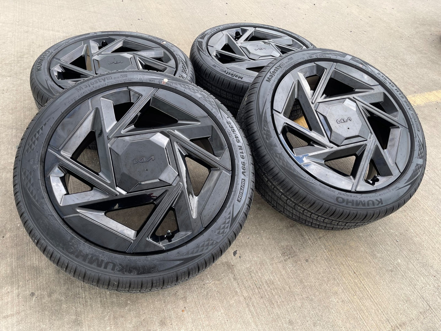 19" Kia K4 K5 Soul Seltos OEM wheels rims Stinger Forte 2026 2027 SET NEW