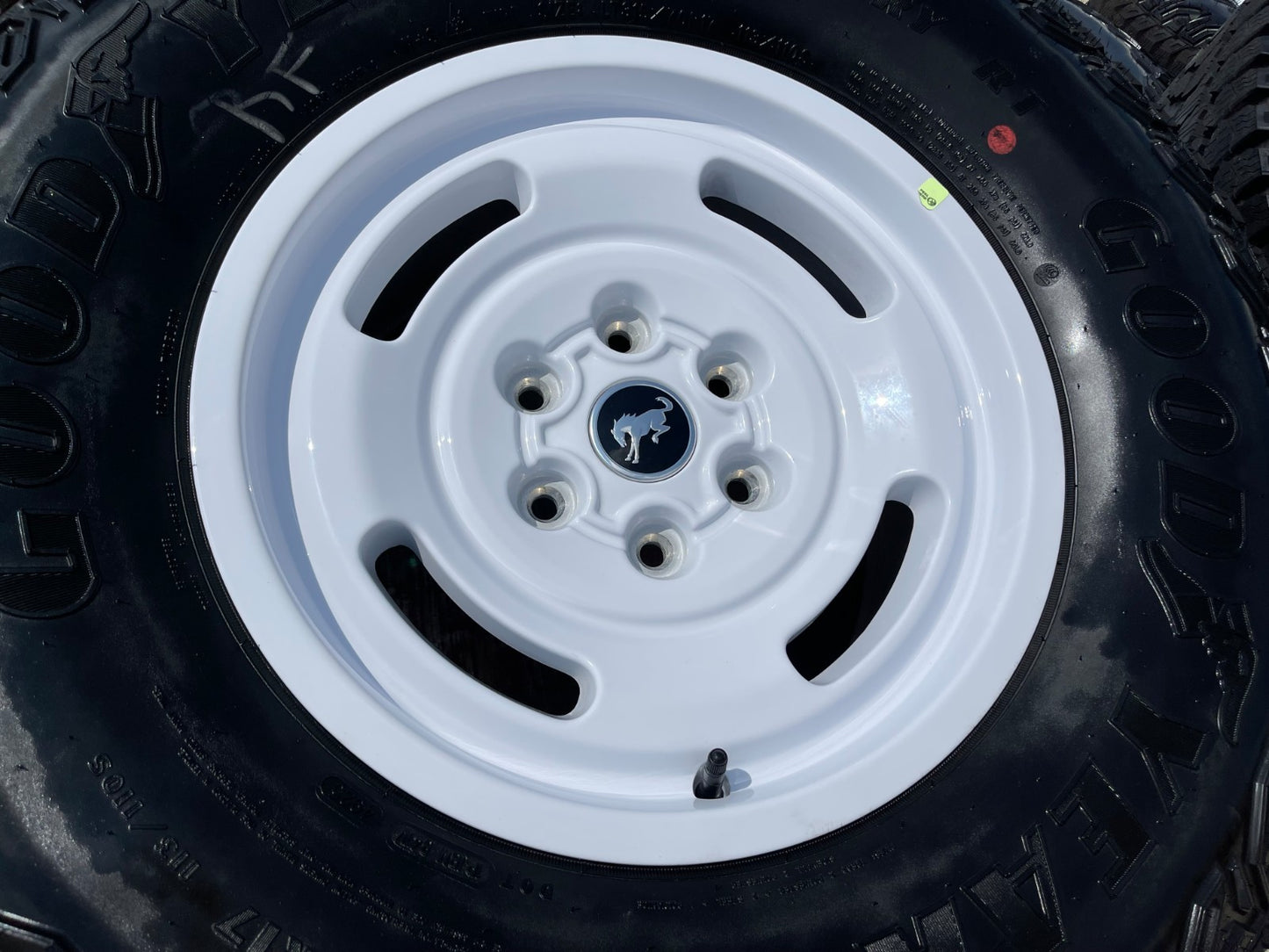 17" Ford Bronco HERITAGE Stroppe Edition 10463 OEM wheels rims white NEW 35"