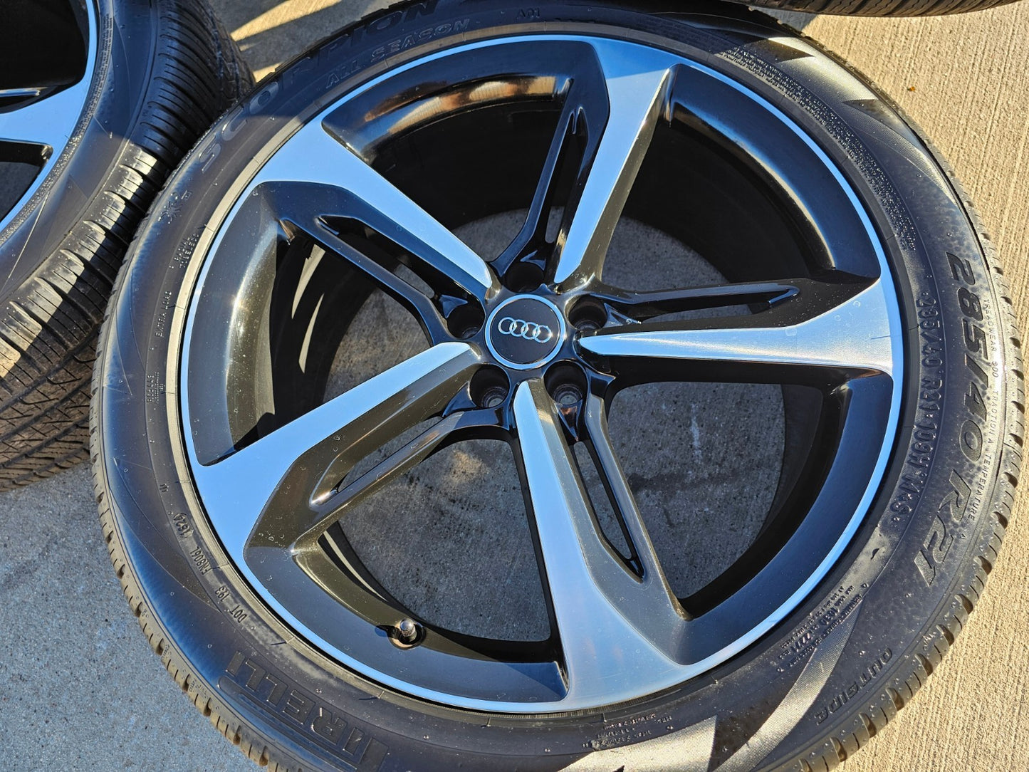 21" Audi SQ5 SQ7 SQ8 OEM wheels rims 58939 Q7 Q8 Q5 RS S PIRELLI