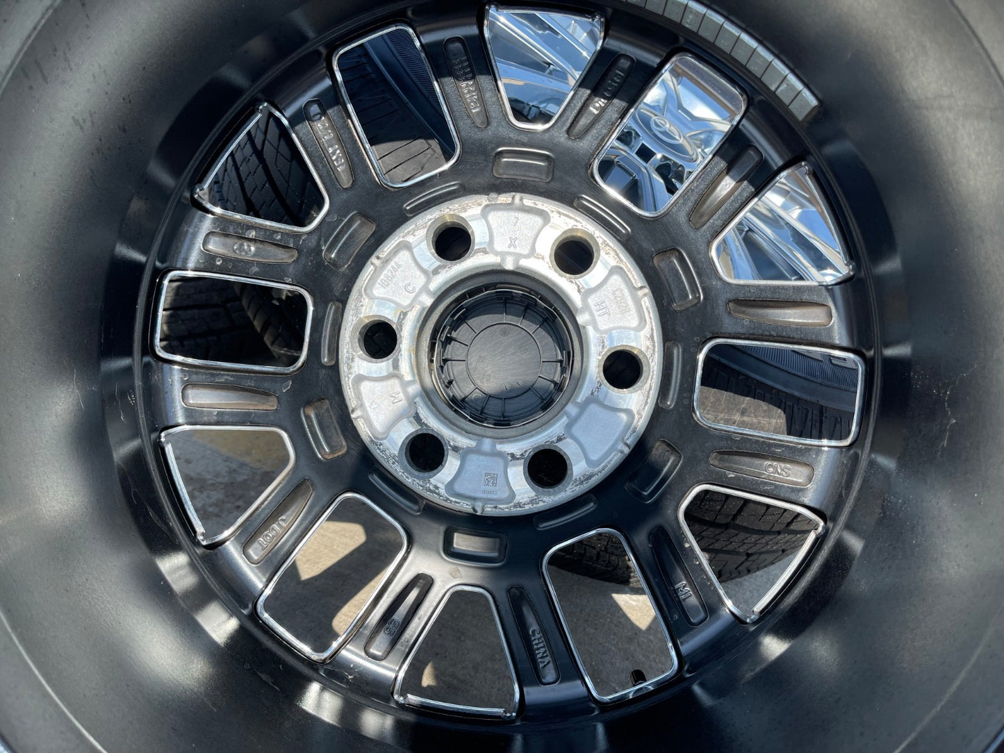 18" Toyota Tacoma LIMITED OEM wheels rims 10640 4260 4Runner 2024 2025 2026 2027