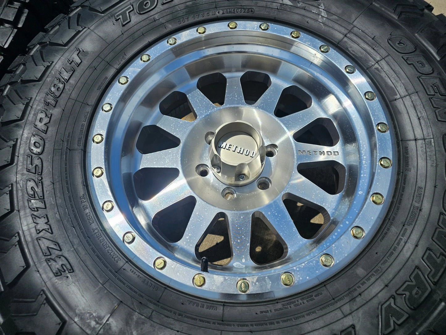18x9 18" Method MR302 wheels rims Chevy RAM 1500 Tacoma 6x139 6x135 TOYO 37"