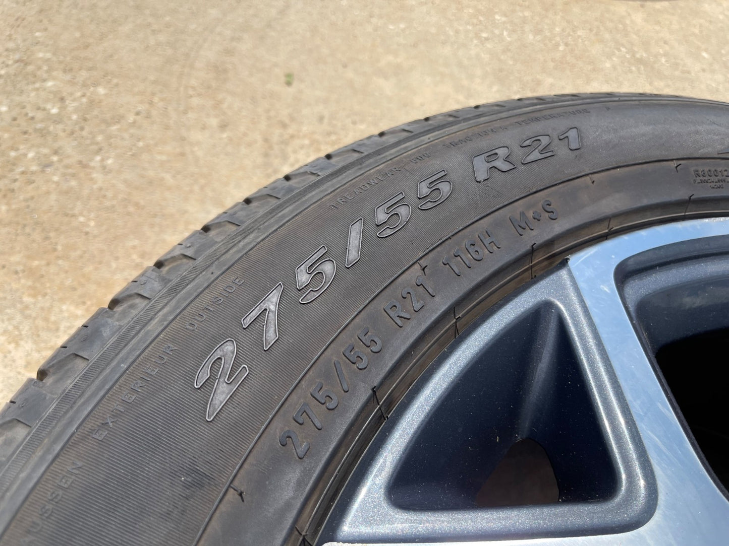 (1) 21" Rivian R1T R1S OEM wheel rim tire spare 2022 2023 2024 2025 2026 2027