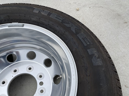 (1) 17" Dodge Ram 3500 Dually Laramie 8x200 REAR wheel rim 2702 OEM tire NEXEN