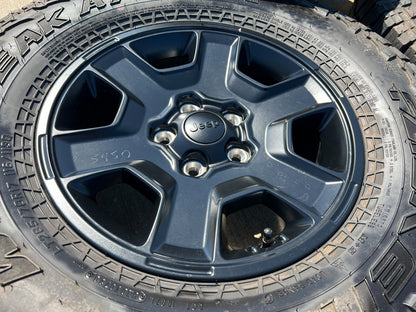 17" Jeep Gladiator MOJAVE OEM wheels rims Black Wrangler Rubicon 9260 2022 2023