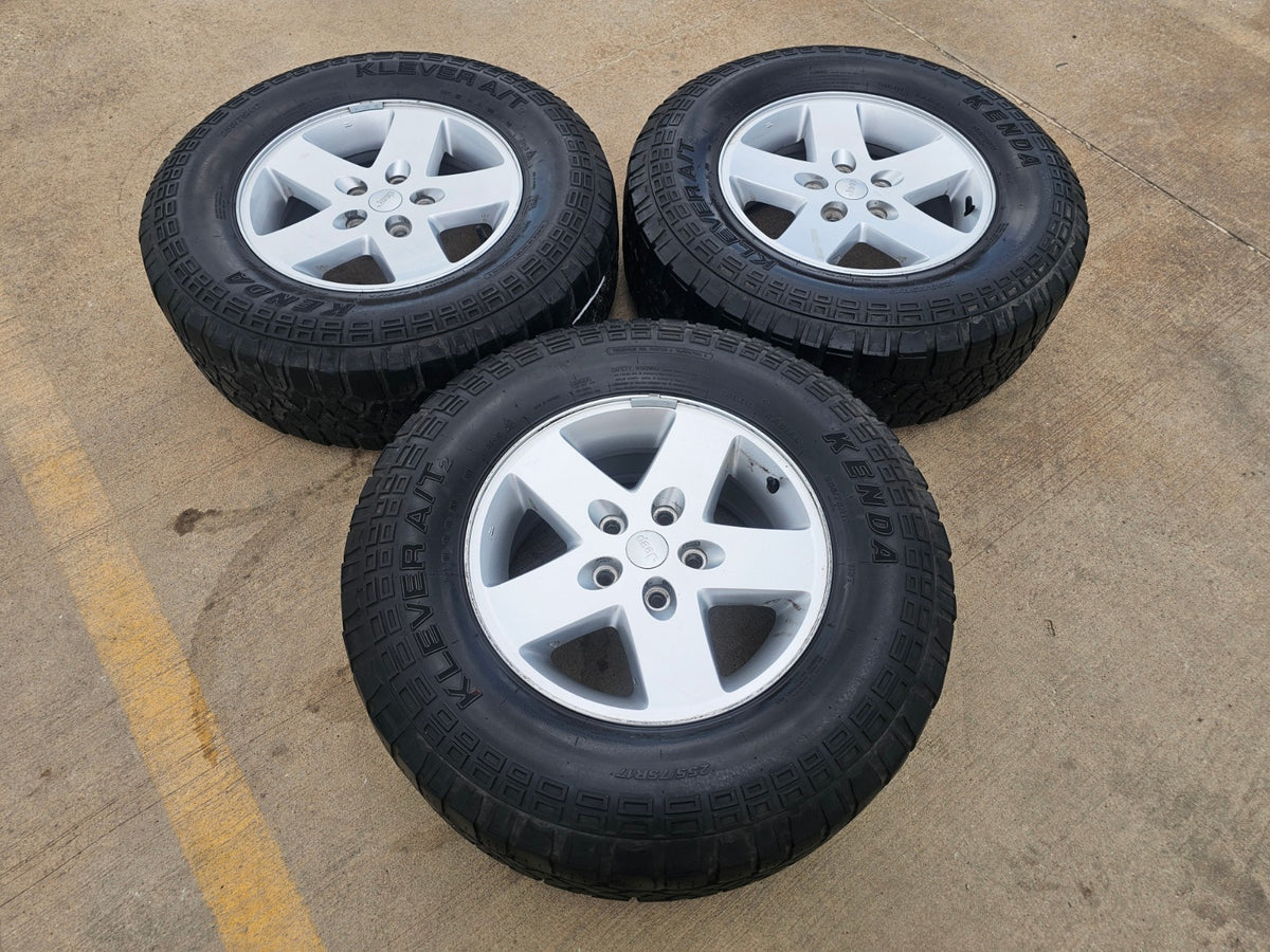 (1) 17" Jeep Gladiator OEM wheels rims 9074 Wrangler Kenda Klever A/T spare