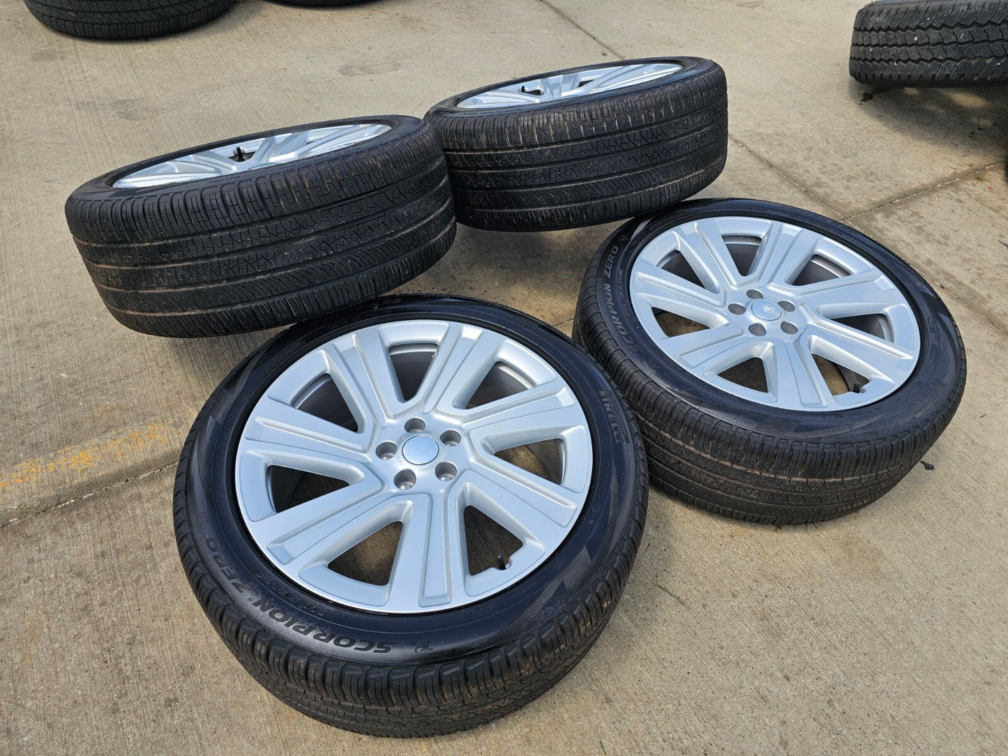 22" Land Rover Range AUTOBIOGRAPHY OEM wheels rims 2023 2024 2025 2026 NEW