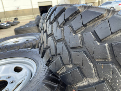 17" Ford F-250 F-350 OEM 3828 wheels rims tires NITRO GRAPLER M/T 33"