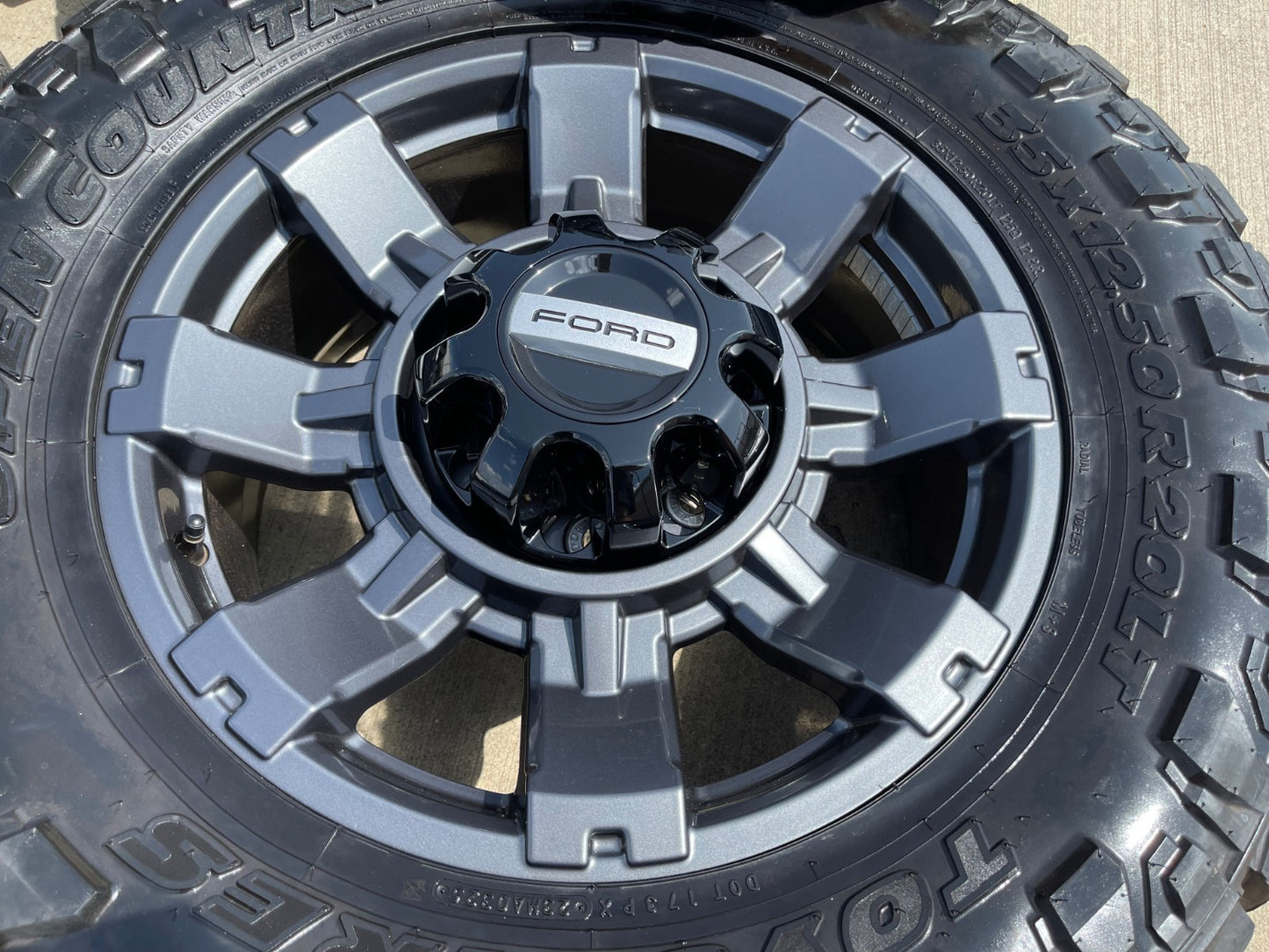 20" Ford F-250 F-350 OEM 10296 10485 Lariat wheels rims SET 2025 2026 TOYO 35"
