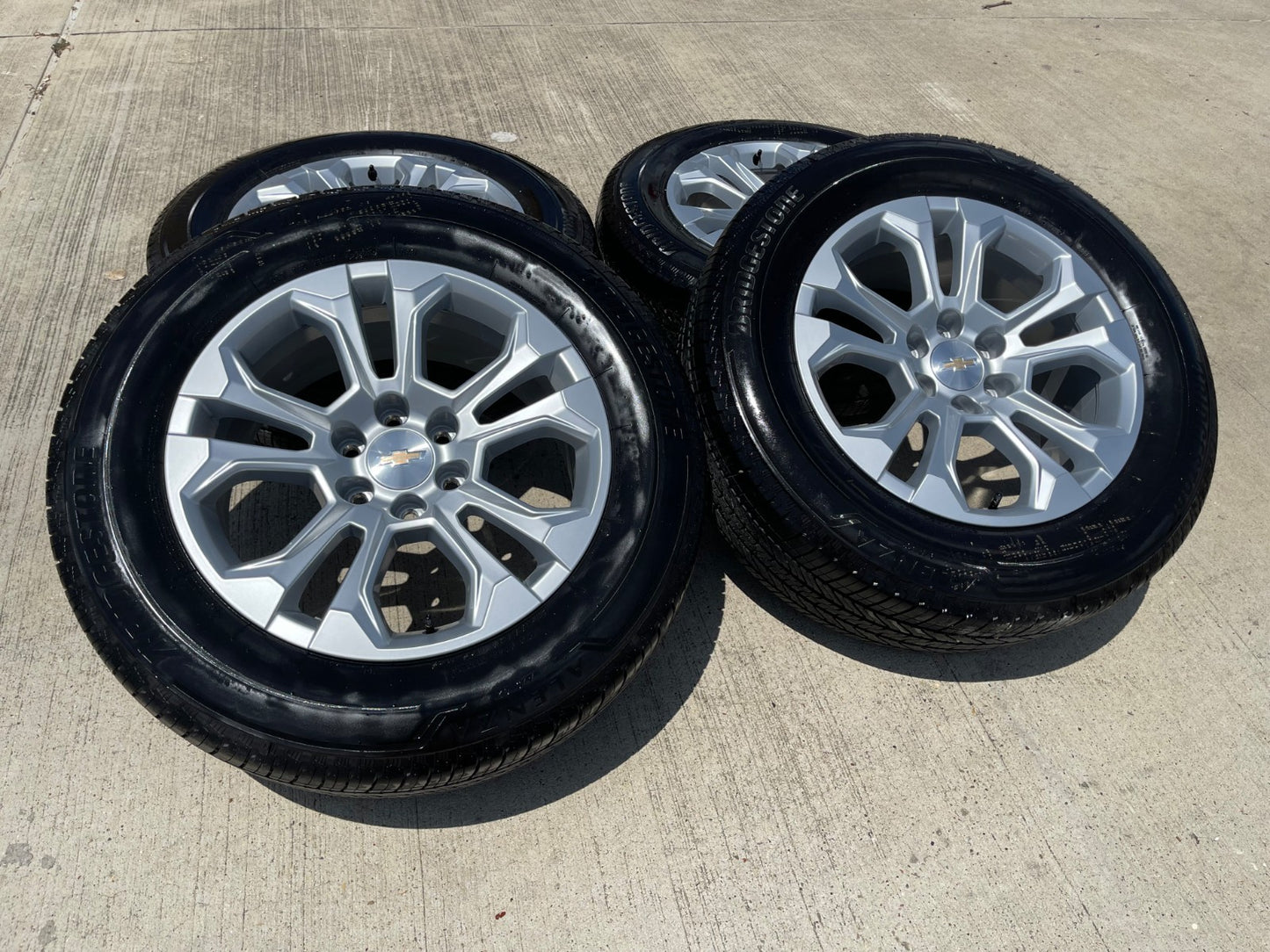 20" Chevy Tahoe Silverado OEM 14090 95417 wheels rims SET BRIDGESTONE NEW 2026