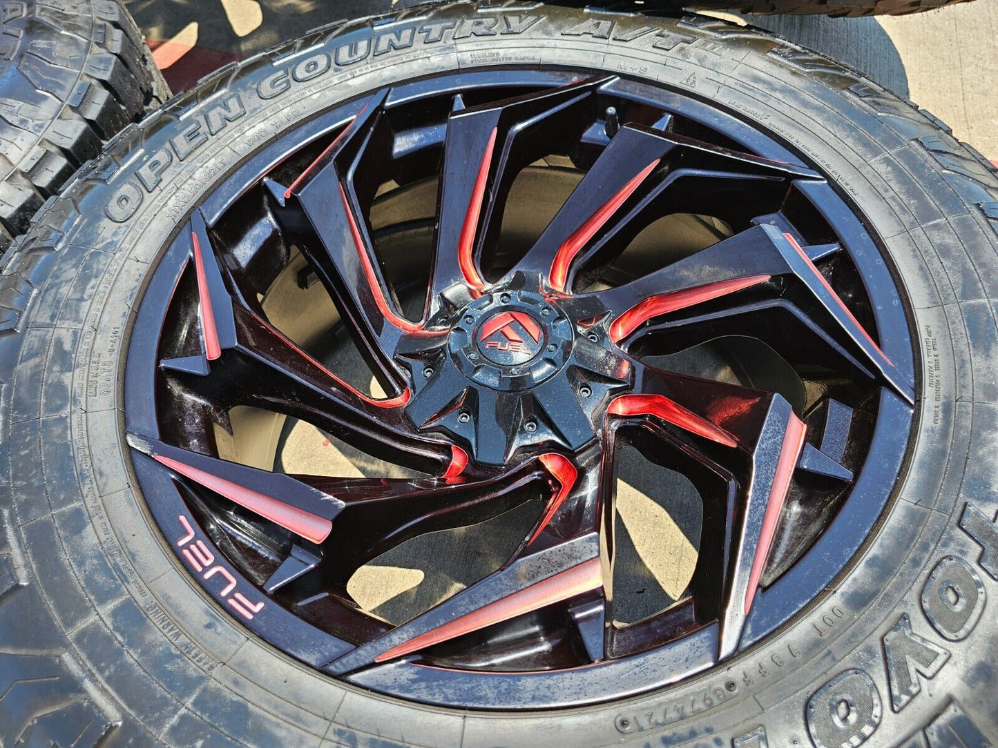 22x10 FUEL D775 Reaction Chevy Dodge Ram 2500 3500 wheels rims 37" 8x165 8x6.5