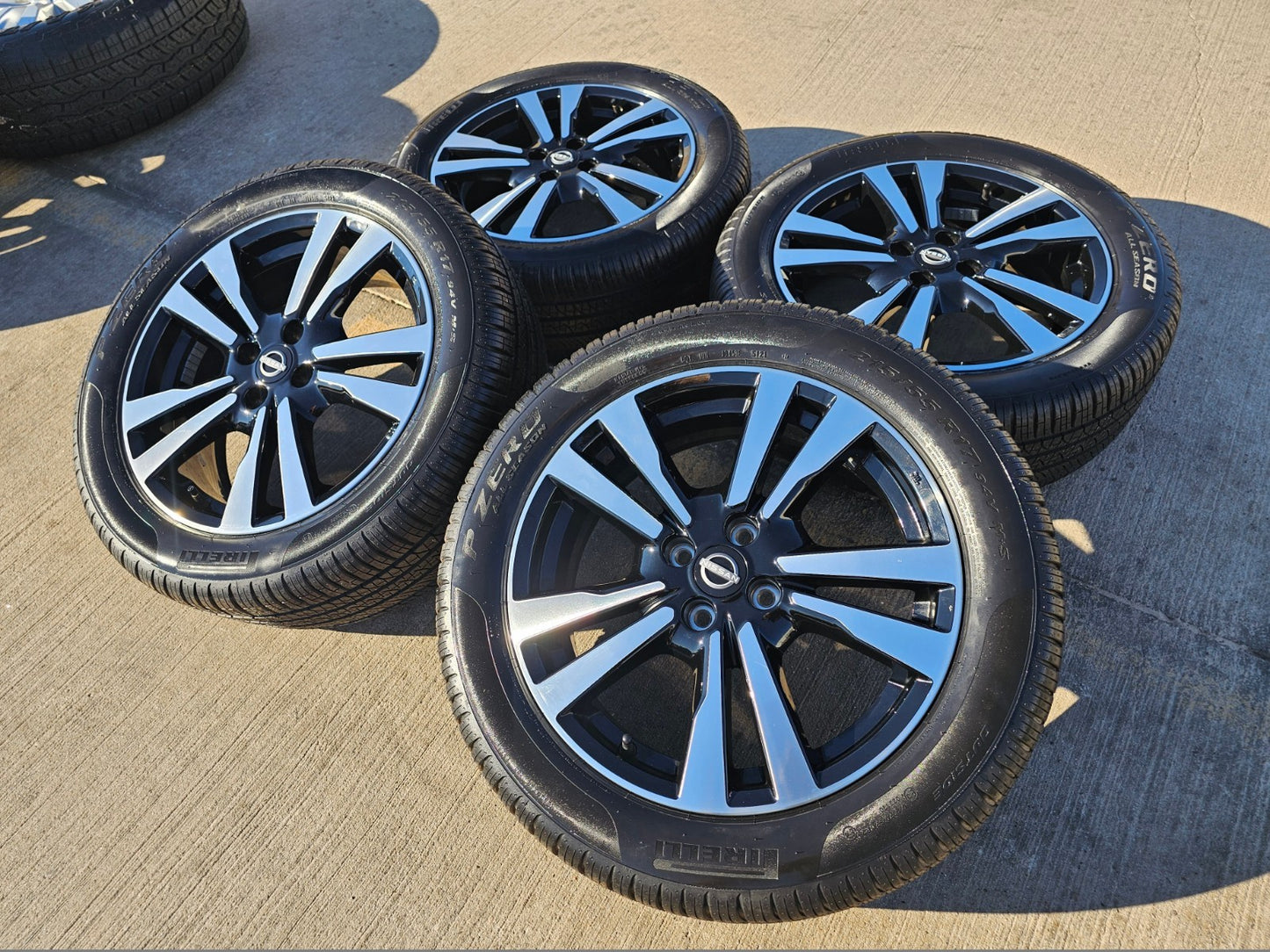 17" Nissan Kicks OEM 62792 wheels rims tires NEW